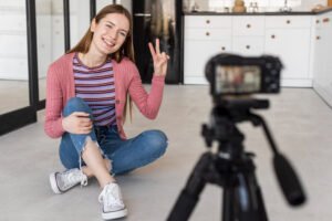 Popular Creators Aur Unki Updates 2025 – YouTube, TikTok, Instagram Stars